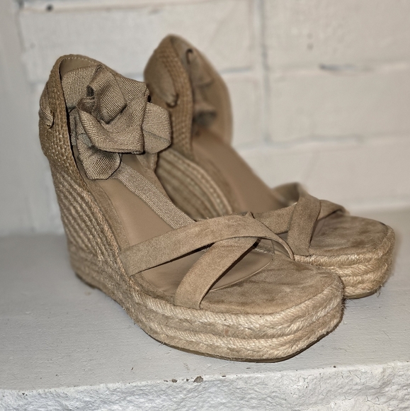 Lace up Wedges - Picture 2 of 3